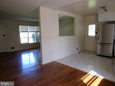 520 Millwheel St, Capitol Heights, MD 20743 - photo 5