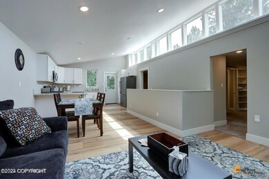 3107 Willow St unit 1, Anchorage, AK 99517 - photo 5