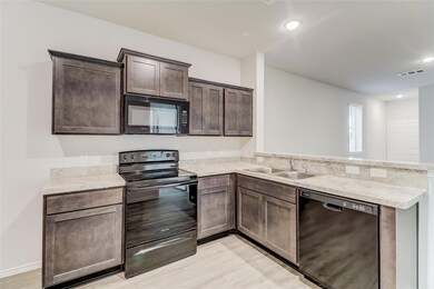 1317 Jonah Ln, Ennis, TX 75119 - photo 5