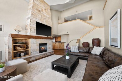 2. _Great room 3_DSC7882_