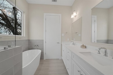 5904 Gardendale Dr unit D, Houston, TX 77092 - photo 5