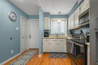 87 Shelburne Rd, Merrimack, NH 03054 - photo 6