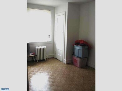 7110 Clover Ln, Upper Darby, PA 19082 - photo 5