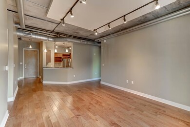 150-311 Bee St (36)