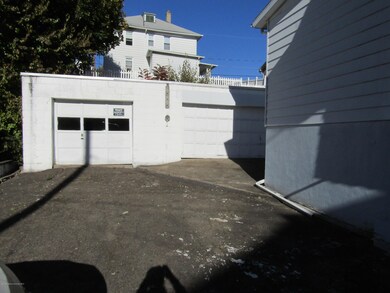 50 Mill Hill Rd, Pittston, PA 18643 - photo 4