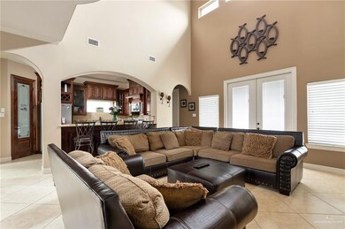 2214 W Rhin Dr, Edinburg, TX 78539 - photo 5