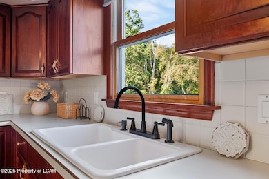 641 Sorbertown Hill Rd, Hunlock Creek, PA 18621 - photo 5