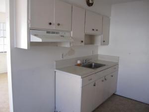 623 NE 6th Ct unit D, Boynton Beach, FL 33435 - photo 2