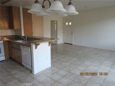 13280 Dronfield Ave unit 18, Sylmar, CA 91342 - photo 4