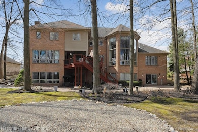 1449 Gleneagles unit 257, Highland, MI 48357 - photo 3