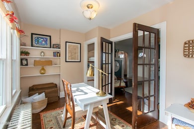 223AlexanderSt-12