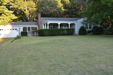 552 Stone Rd, Windsor, CT 06095 - photo 2