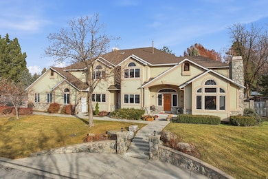 7723 S Plum Creek Ln, Sandy, UT 84093 - photo 2