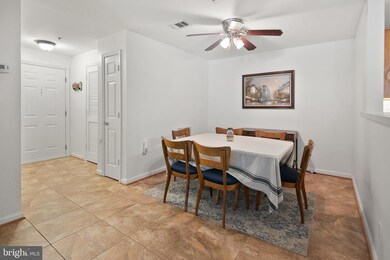 20410 Shore Harbour Dr unit H, Germantown, MD 20874 - photo 7