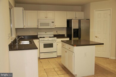 13008 Cottage Field Ln, Germantown, MD 20874 - photo 4