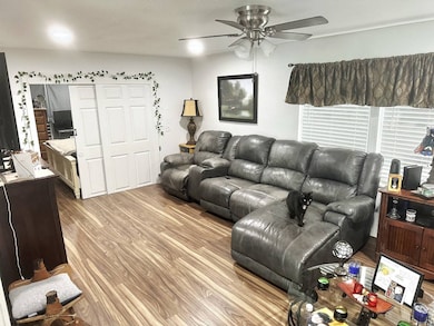 7501 142nd Ave unit 595, Largo, FL 33771 - photo 3