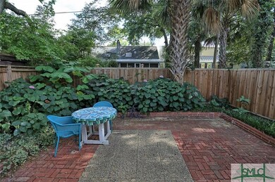 This just needs a table and chairs to provide grea