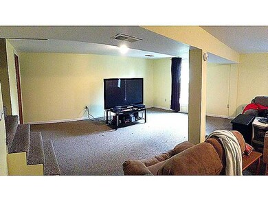 2903 Fairlawn Dr, Columbus, IN 47203 - photo 7