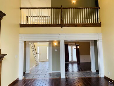 3725 SW Clarion Park Dr, Topeka, KS 66610 - photo 5