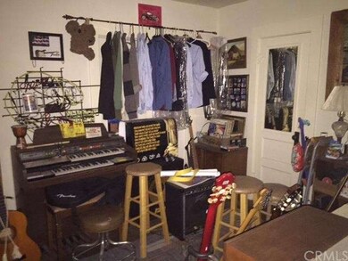 MUSIC/PLAY ROOM
