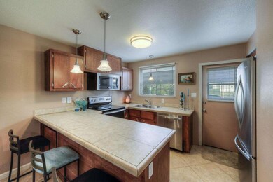Breakfast Bar ~ Kitchen