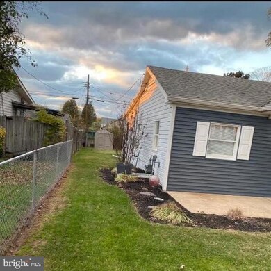 10 Glider Dr, Middle River, MD 21220 - photo 2