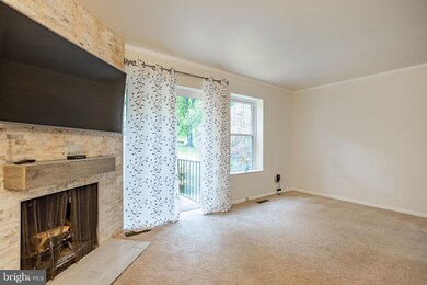 9025 Lambskin Ln, Columbia, MD 21045 - photo 4