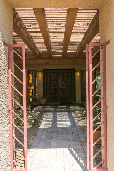 PRIVATE COURTYARD W/ DOUBLE DOOR ENTRY
