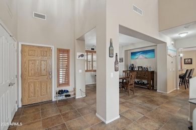 Entry/Dinning