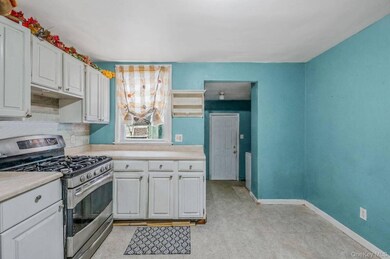 21 S Summit Ave, Patchogue, NY 11772 - photo 4