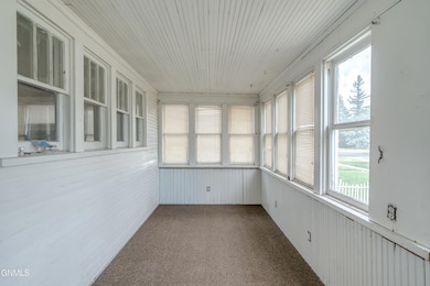 618 N 12th St, Bismarck, ND 58501 - photo 6