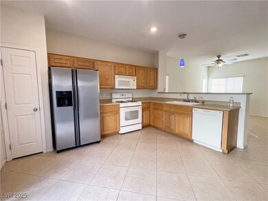 6082 Alameda Padre Ave, Las Vegas, NV 89139 - photo 6