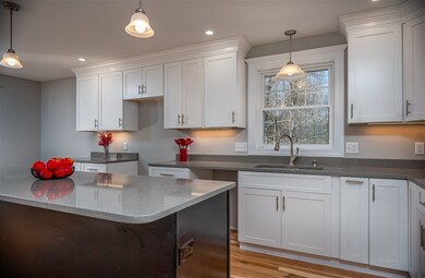 8 Oldenburg Ln, Rollinsford, NH 03869 - photo 4