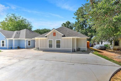 1044 Dubois St, Denison, TX 75020 - photo 2