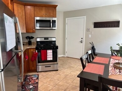 400 Hanover St unit 2A, Boston, MA 02113 - photo 3