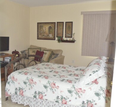 40 ARDMORE LN BEDRM 3