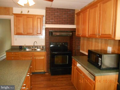 29 E North St, Waynesboro, PA 17268 - photo 4
