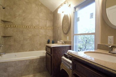 3303 Parkwood Dr, Houston, TX 77021 - photo 7