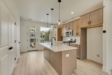 10993 S Freestone Rd unit 108, South Jordan, UT 84009 - photo 7