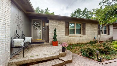 3671 Walden Dr, Lexington, KY 40517 - photo 4