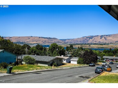 1628 Nevada St, the Dalles, OR 97058 - photo 4
