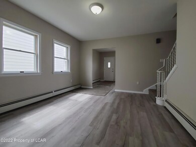 321 Shoemaker St, Kingston, PA 18704 - photo 6