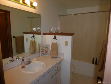 7117 40th St W unit 23, University Place, WA 98466 - photo 4