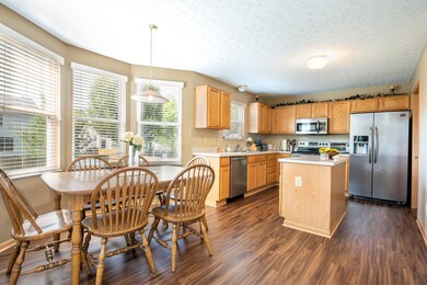 Kitchen/Eating Space