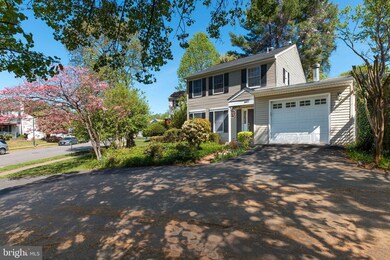 5823 Silchester St, Burke, VA 22015 - photo 3