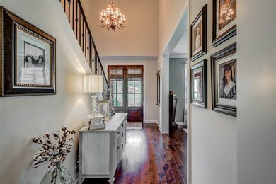 Hardwood Floors - high ceilings - balcony overlook