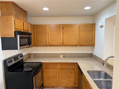 25671 Le Parc unit 85, Lake Forest, CA 92630 - photo 2