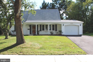 12015 Rockledge Dr, Bowie, MD 20715 - photo 2