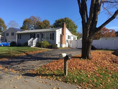 11 Hemlock Dr, Medway, MA 02053 - photo 2