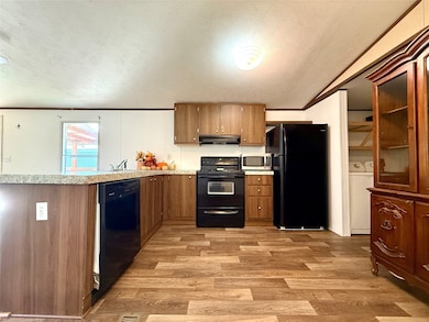 649 Ponderosa Dr, Onalaska, TX 77360 - photo 5